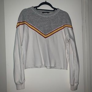 Abercrombie & Fitch cropped White & USC colored, crew neck sweater. Size S